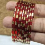 लाल कलर मे पक्की चुडी