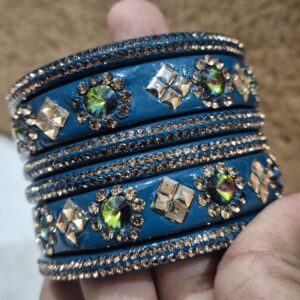 फिरोजी कलर में कडा-चुडी