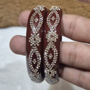 केमिकल में महरुन कडा N11