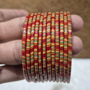 लाल कलर मे काँच की 12 चुडी A4