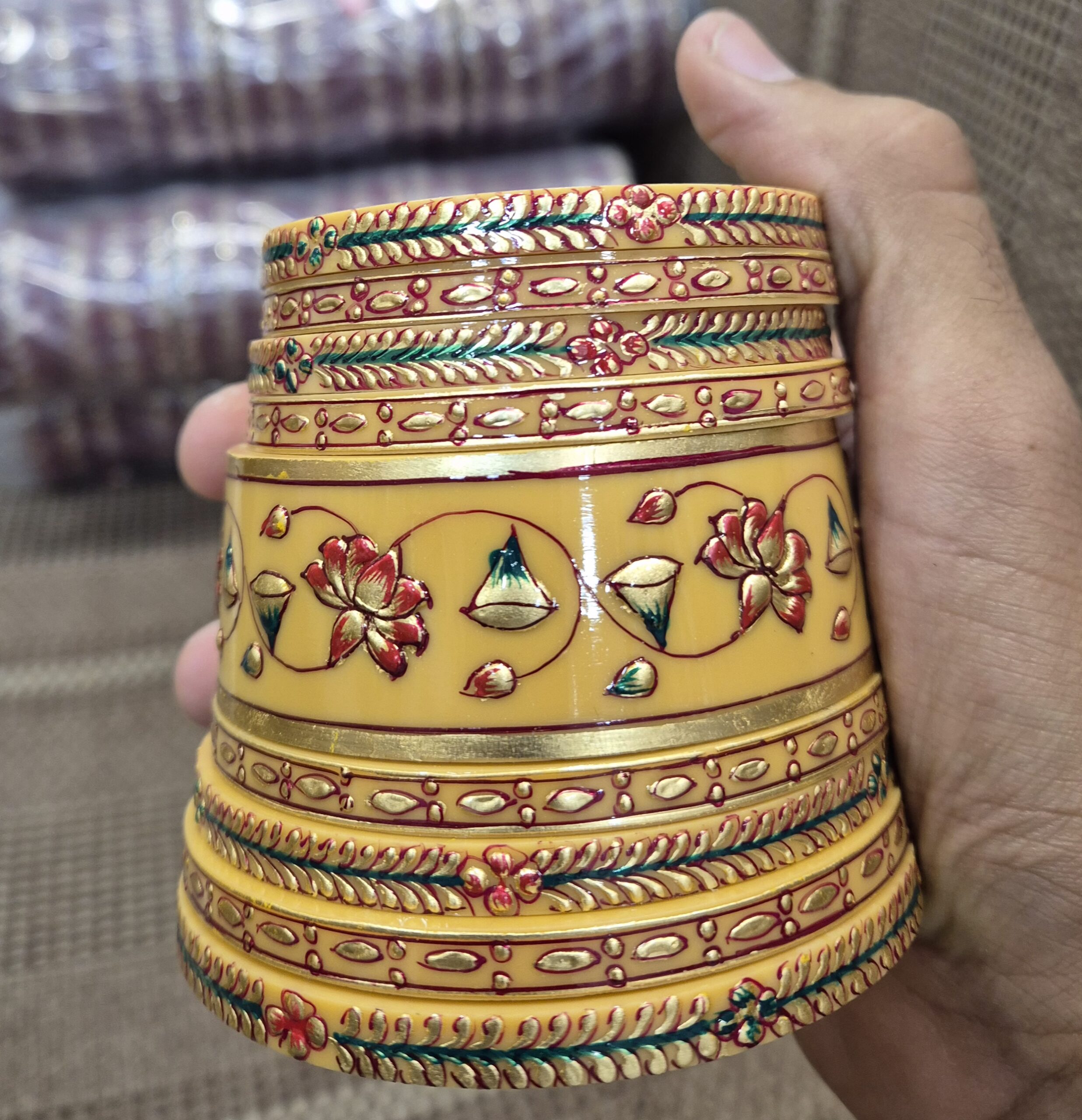 बूर डालू चूड़ा चिकू रंग में बेस्ट क्वालिटीC9